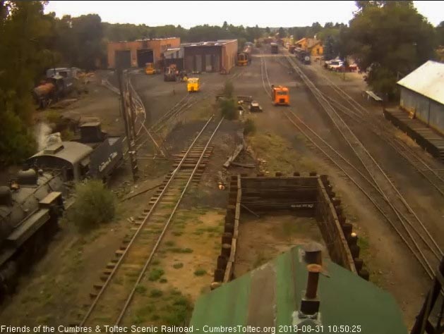 2018-08-31 The 489 has come out to get ready for its afternoon train.jpg