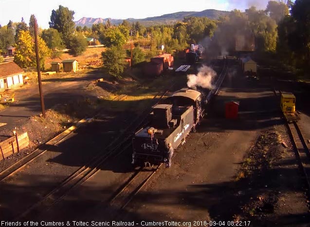 2018-09-04 The 489 is now backing toward the coal dock lead.jpg