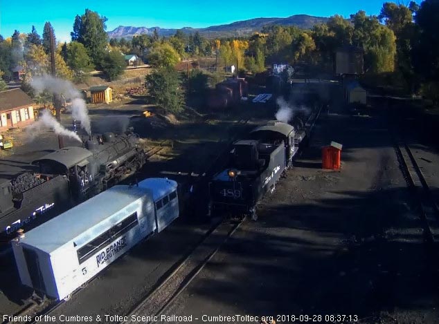 2018-09-28 The RGS Goose 5 comes between the 484 at the coal dock and the 489 on the main waiting its turn.jpg