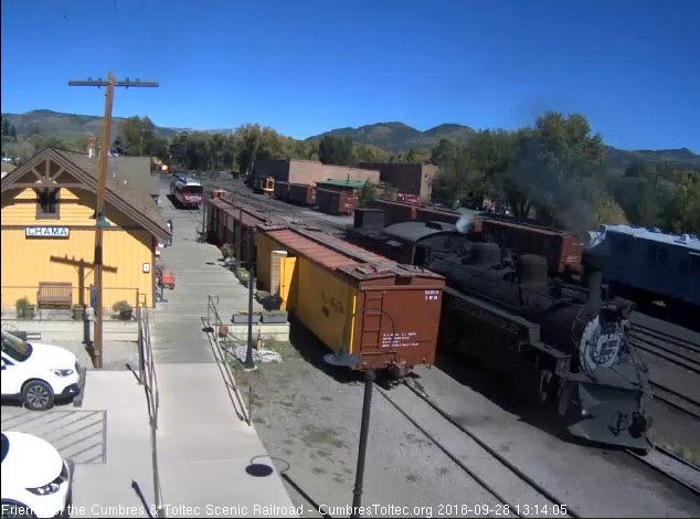 2018-09-28 The 489 passes the depot on its way to the wye.jpg