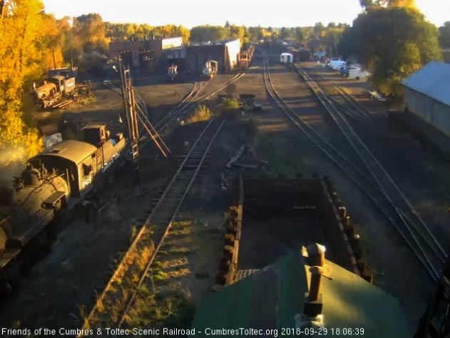 2018-09-29 Heads into the south yard lead to unload.jpg