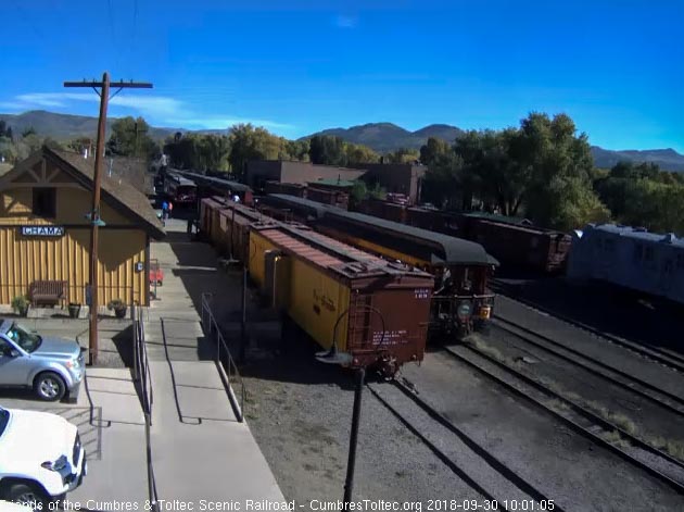 2018-09-30 The conductor has climbed onto the Colorado as the train gets underway.jpg