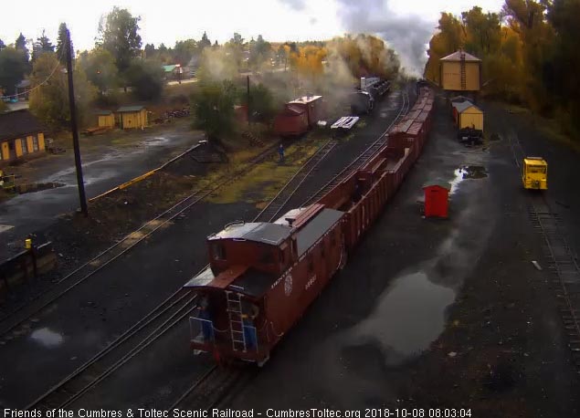 2018-10-08 The 484 is almost to the north end of the yard as the caboose comes into sight.jpg