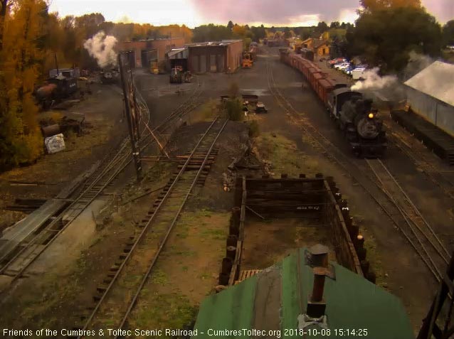 2018-10-08 The student freight has backed partially into south yard.jpg