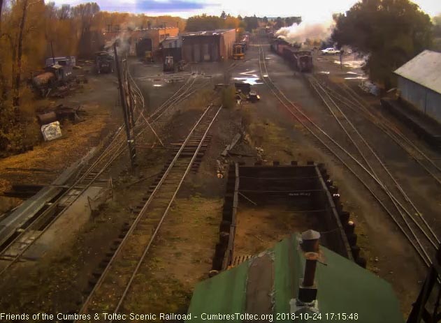 2018-10-24 Entering south yard where it stops briefly.jpg