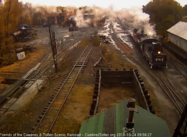 2018-10-24 Coming by the woodshop we see a caboose and flat car.jpg