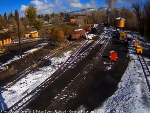 2018-11-01 As the train exits the yard, 487 puts out quite the steam and smoke column.jpg