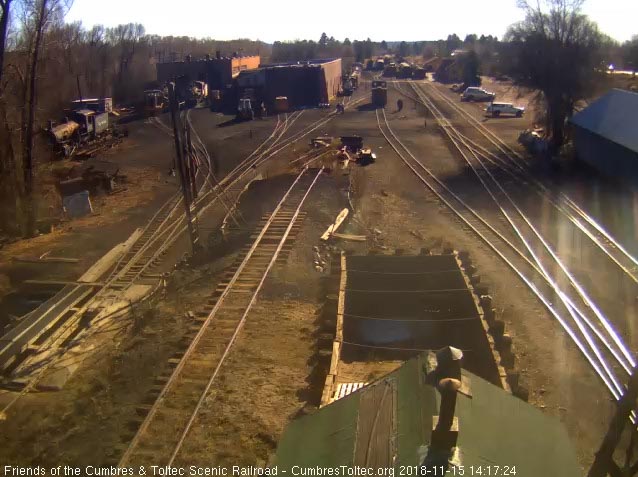 2018-11-15 After placing the 315 locomotive body on the track next to the roundhouse the 15 is back on the east house lead.jpg