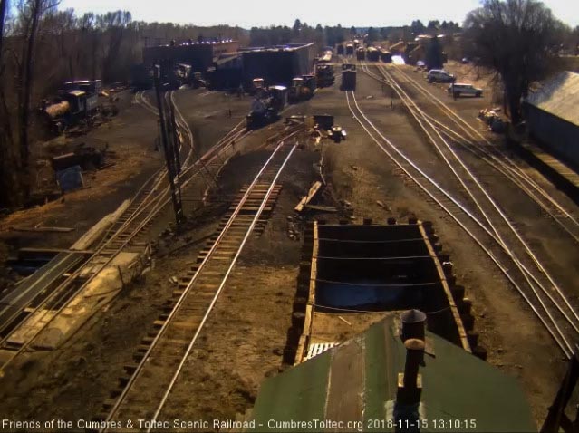 2018-11-15 The 15 has run around to get behind the tender as the loader is getting more coal to take back to the coal pile.jpg