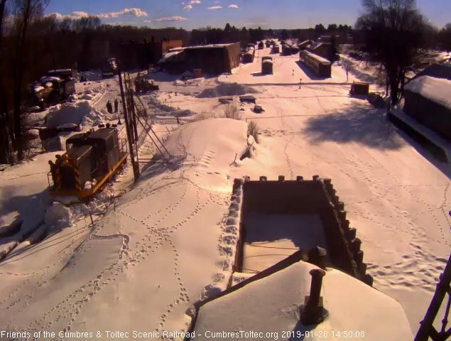 2019-01-28  The 15 comes out far enough to plow the track clear over the pit.jpg