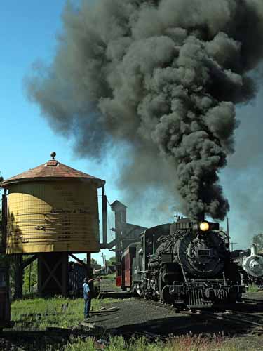 2019.06.29 484 passes the tank as it takes train 216 out of Chama (1 of 1).jpg