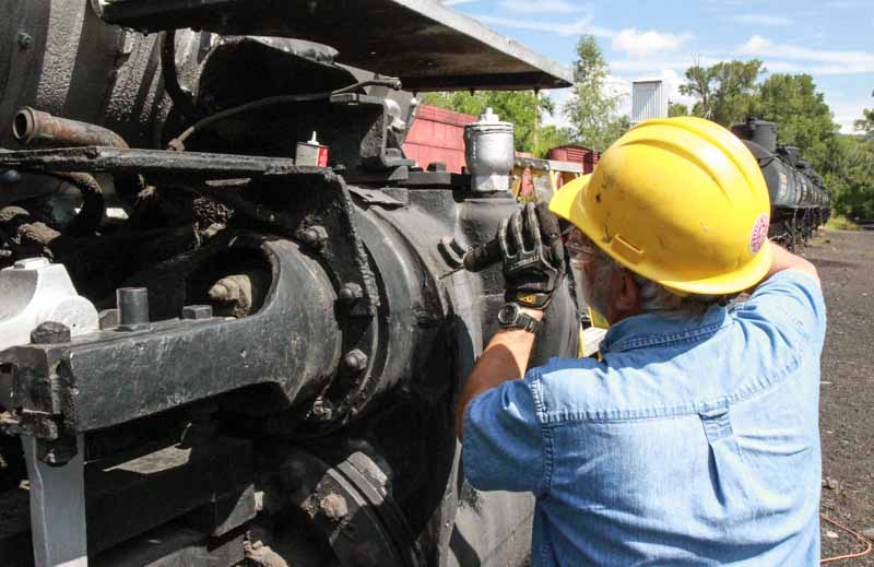 2019.07.30 Cutting a hole into the engineer side cylinder of 483 (1 of 1).jpg