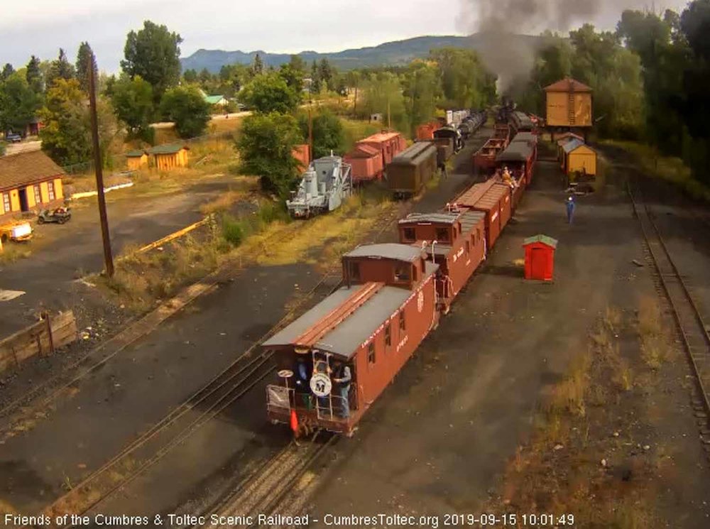 2019.09.15 I think that the logo on the caboose is of the cattle company that charters trains (1 of 1).jpg