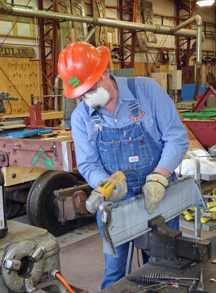 2019.09.15 Sanding down some of the metal parts (1 of 1).jpg