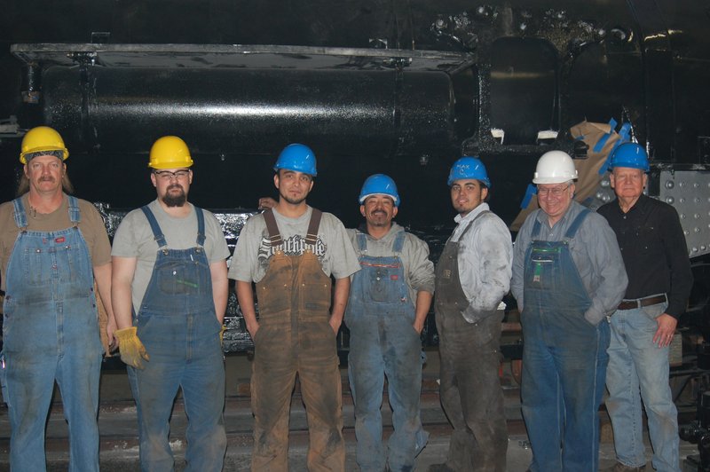 463 Crew Pic 2-24-12.JPG