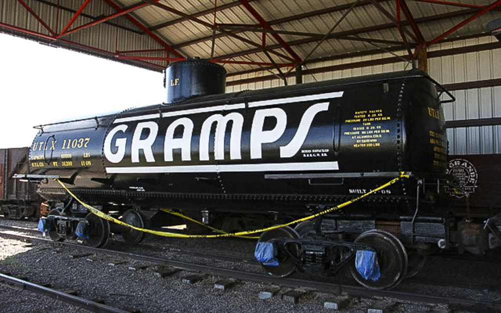 Gramps car.jpg