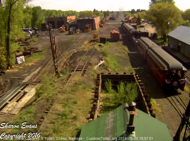 5.30.16 As 487 approaches the depot we see parlor Colorado with the markers (1 of 1).jpg