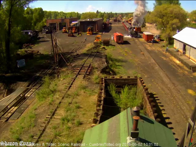 6.2.16 484 gets 216 02 moving with a nice show of smoke and steam.jpg