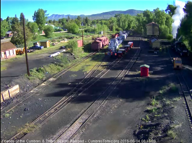 6.4.16 484 steam to the water tank as the speeders ready to leave.jpg