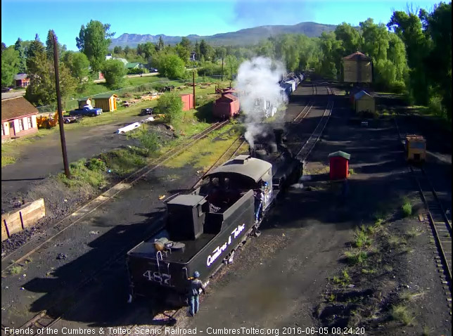 6.5.16 487 backs down the main to get to the Coaling dock.jpg