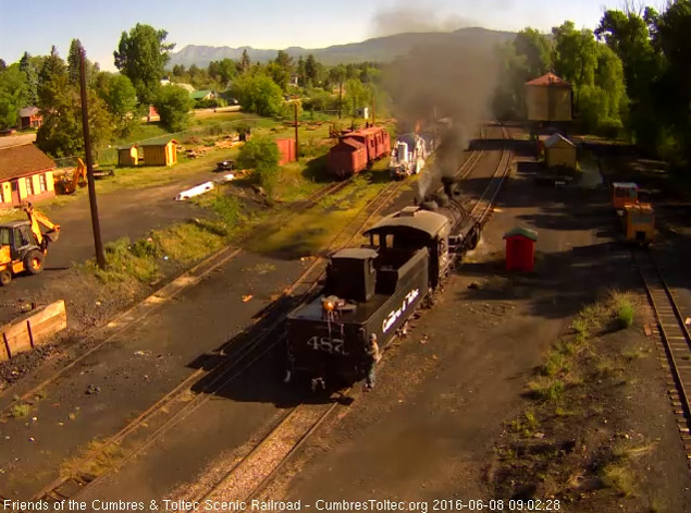 6.8.16 487 backs down the main toward the coal dock.jpg